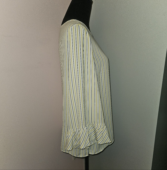Carolina Belle Striped Ruffle Sleeve Blouse 🩵 Size Large - Picture 5 of 9